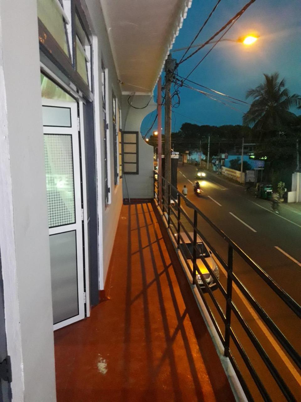 Jaffna Premier Inn Екстер'єр фото