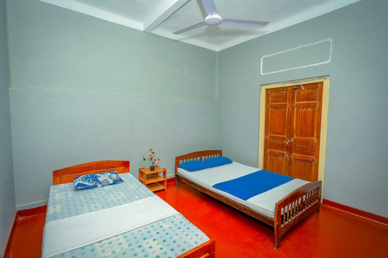 Jaffna Premier Inn Екстер'єр фото