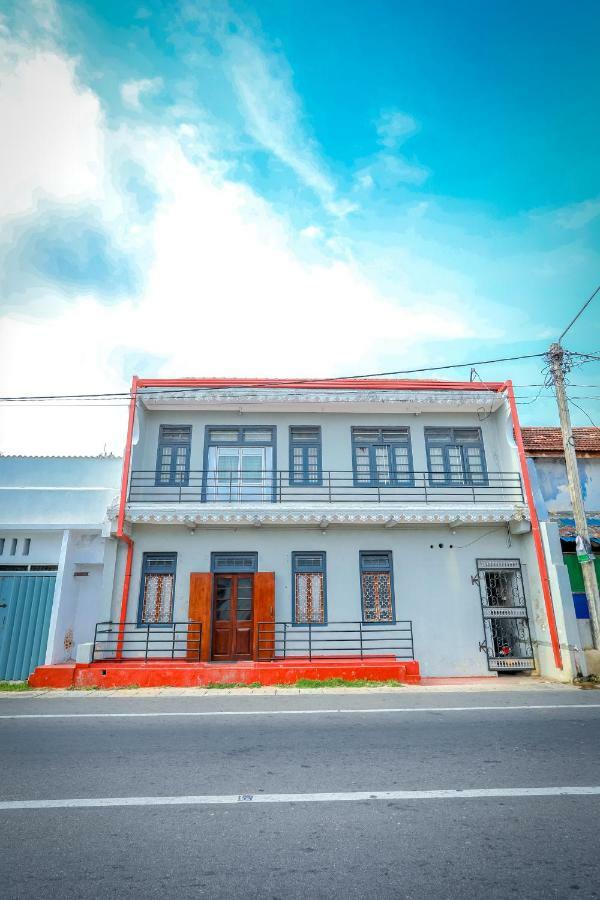 Jaffna Premier Inn Екстер'єр фото