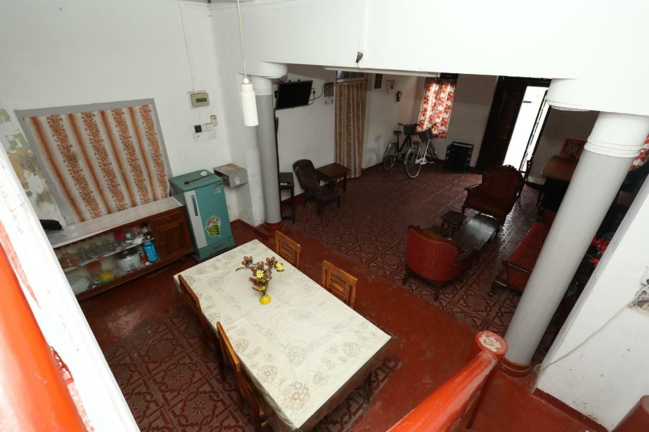 Jaffna Premier Inn Екстер'єр фото