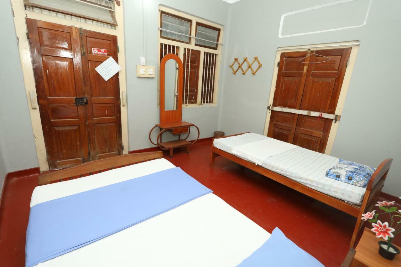 Jaffna Premier Inn Екстер'єр фото
