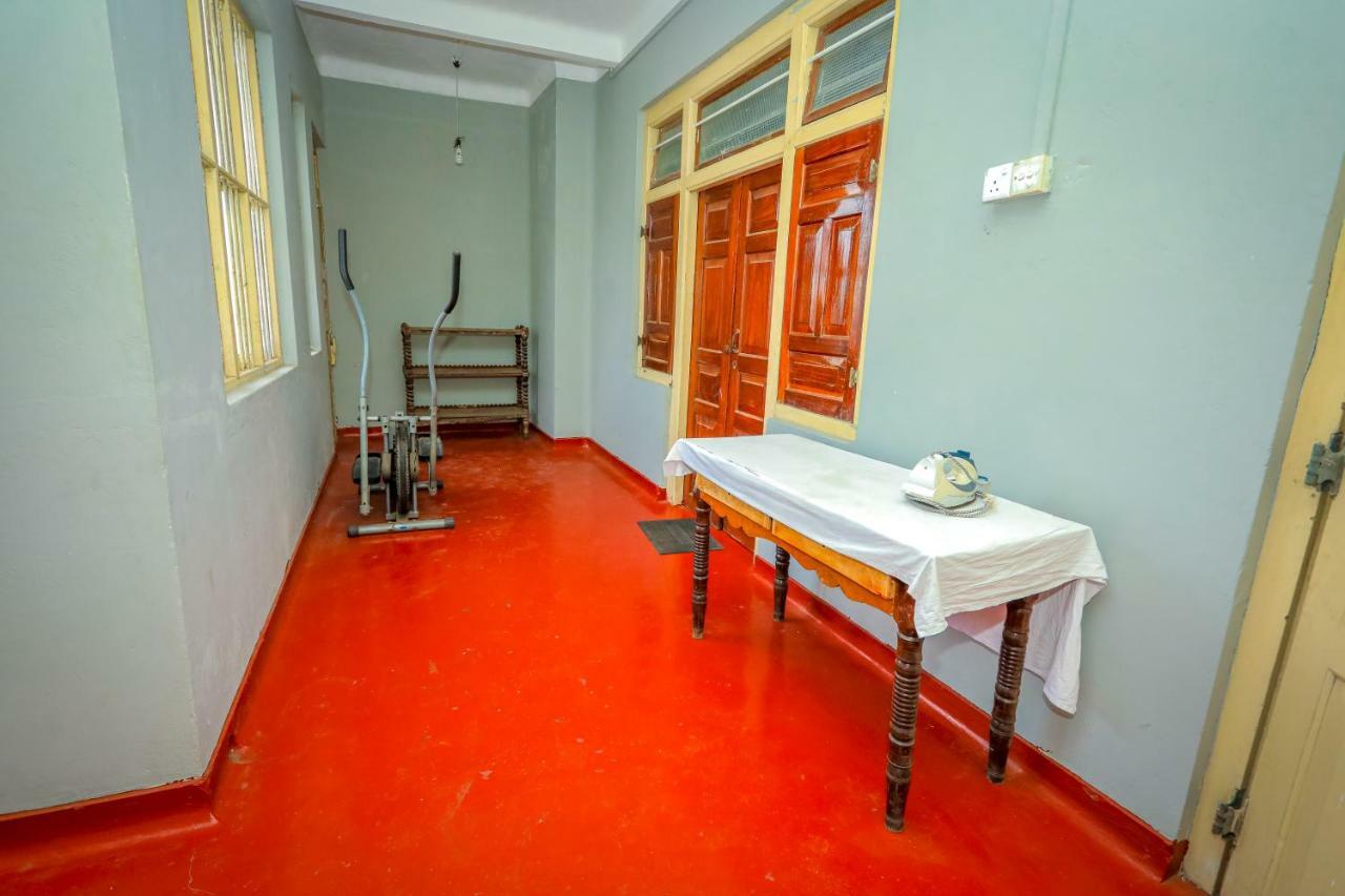 Jaffna Premier Inn Екстер'єр фото