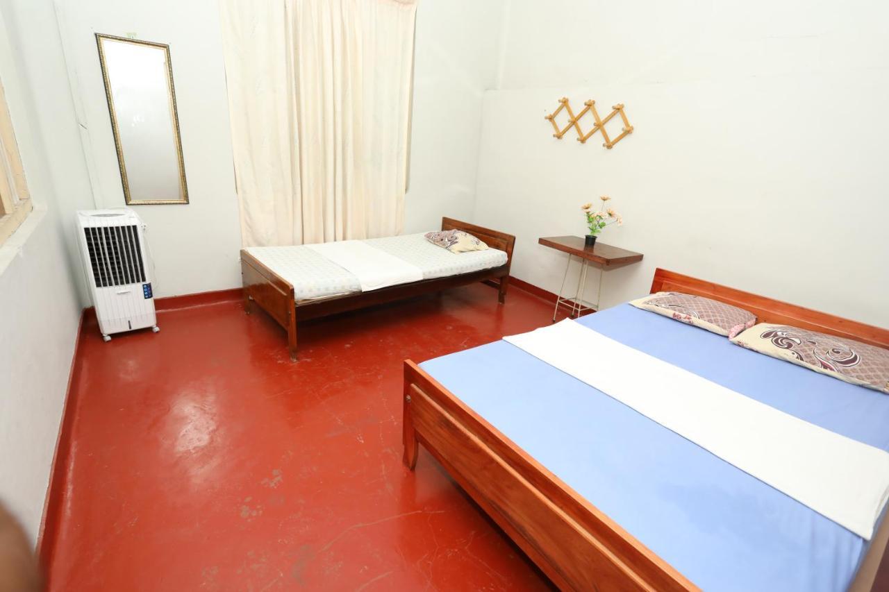 Jaffna Premier Inn Екстер'єр фото